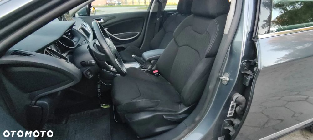 Citroën C5 1.6 HDi Attraction - 11
