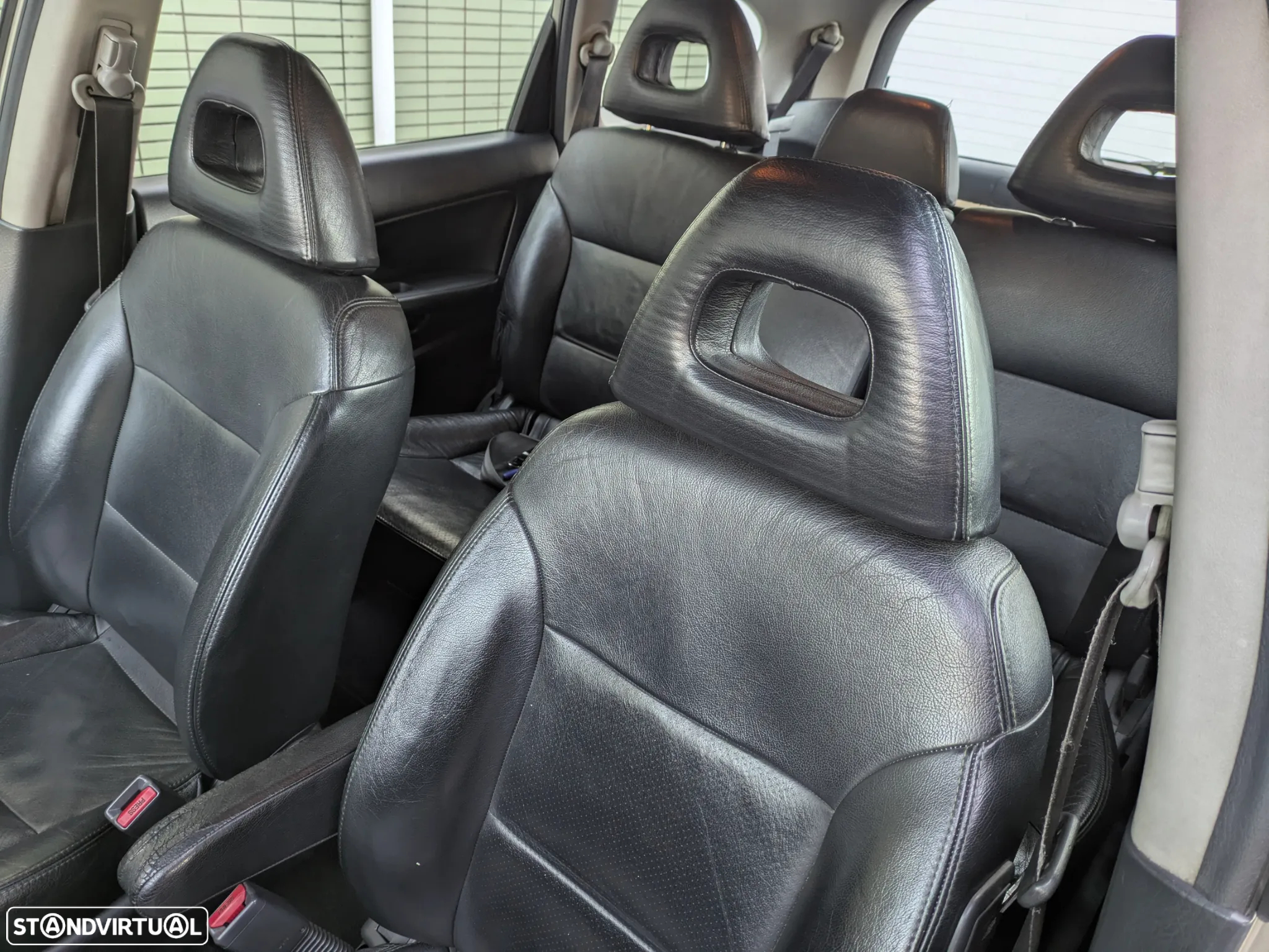 Honda Stream 1.7 ES - 11