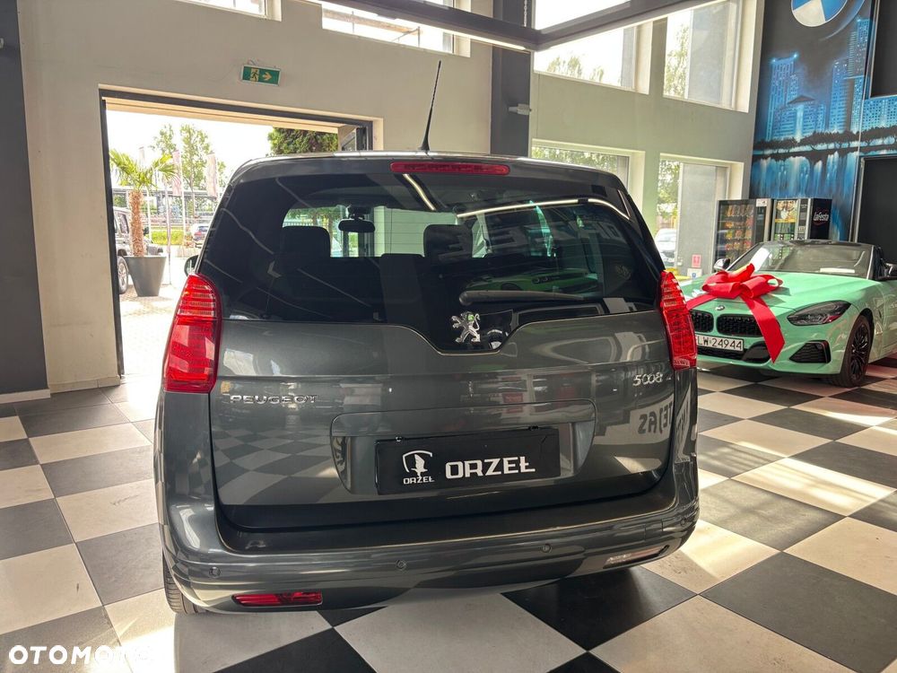 Peugeot 5008 - 4