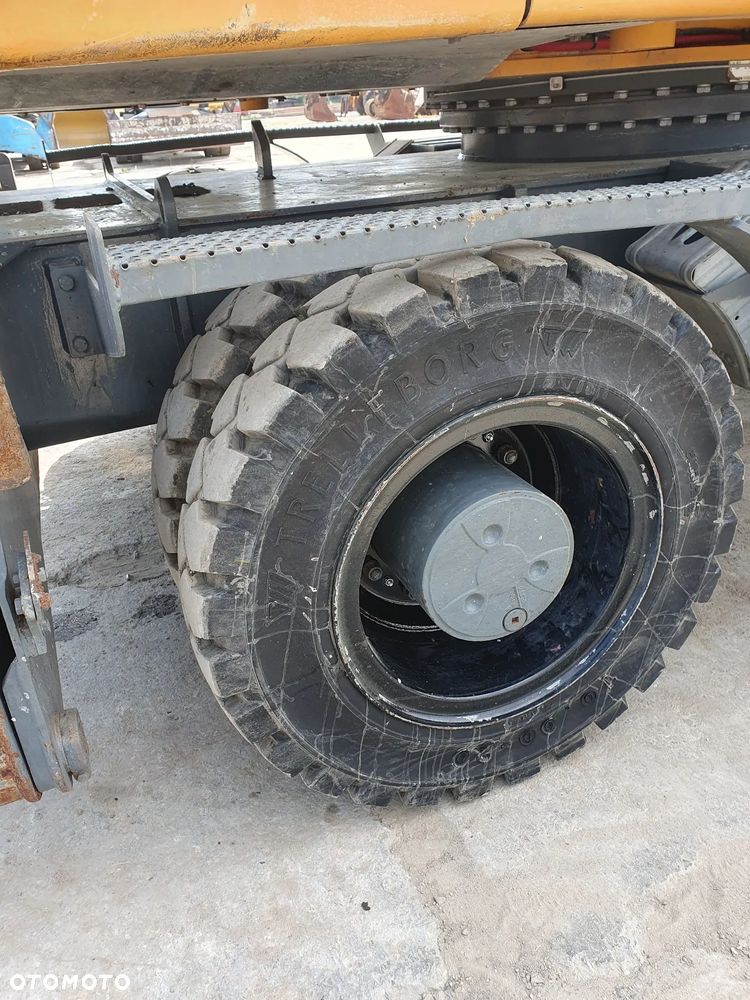Liebherr A316 - 17