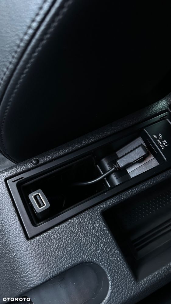 Volkswagen Golf 2.0 TDI 4Mot Highline - 17