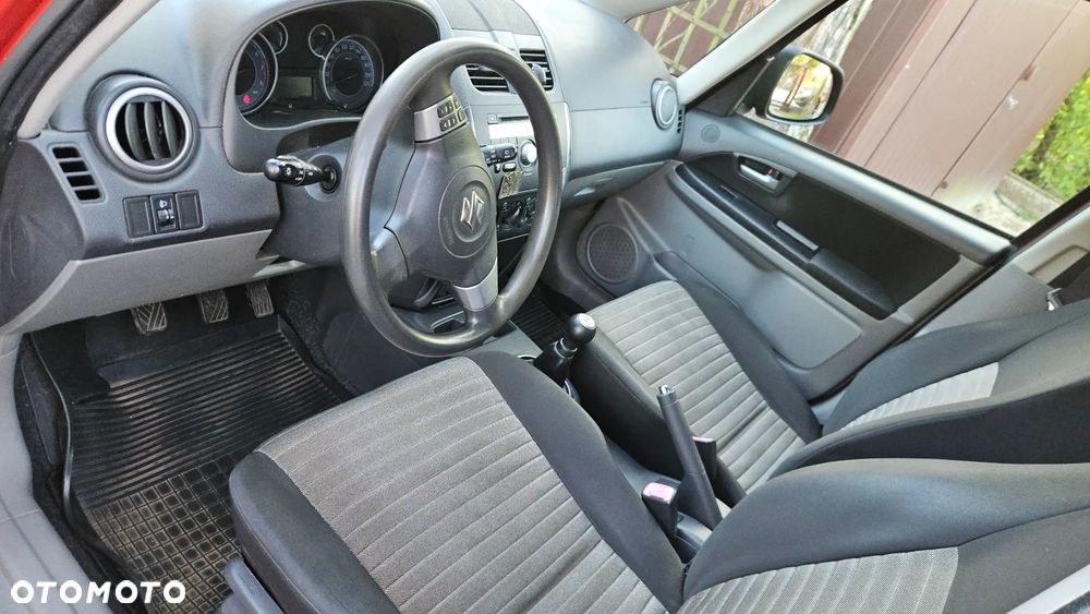 Suzuki SX4 1.6 Comfort - 10