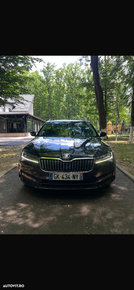 Skoda Superb 2.0 TDI DSG Style - 2