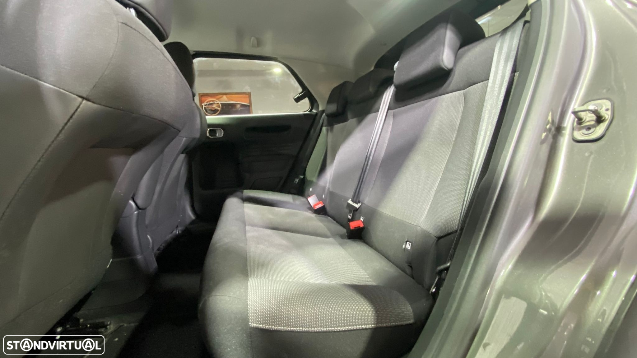 Citroën C4 Cactus 1.2 PureTech Shine - 11