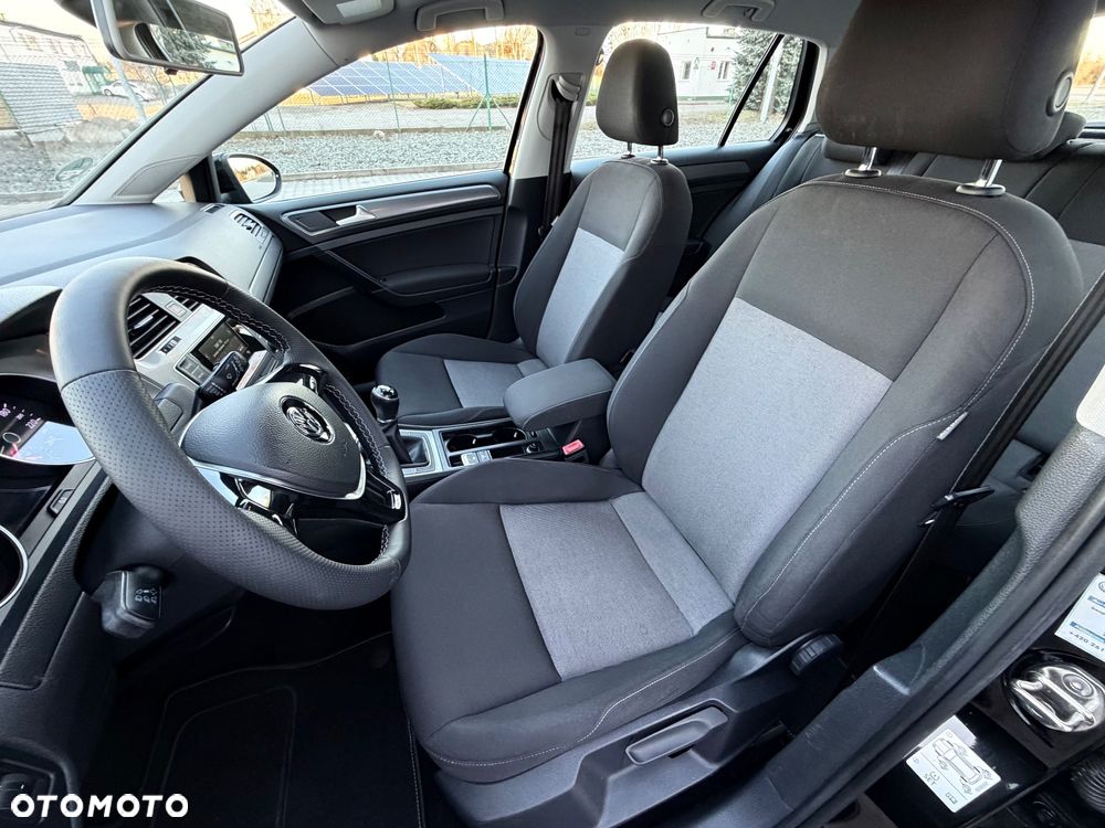 Volkswagen Golf 1.2 TSI BMT Trendline Perfectline - 30