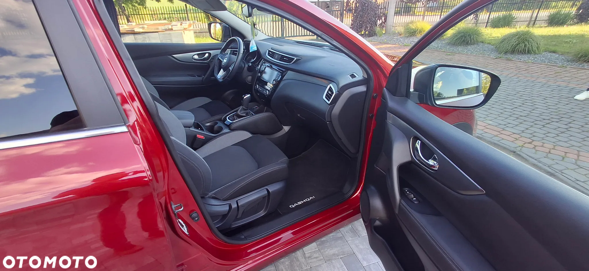 Nissan Qashqai 1.3 DIG-T DCT N-CONNECTA - 15