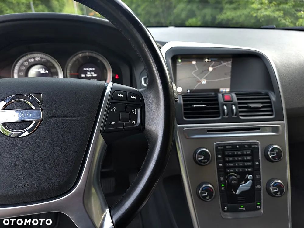 Volvo XC 60 DRIVe Momentum - 30