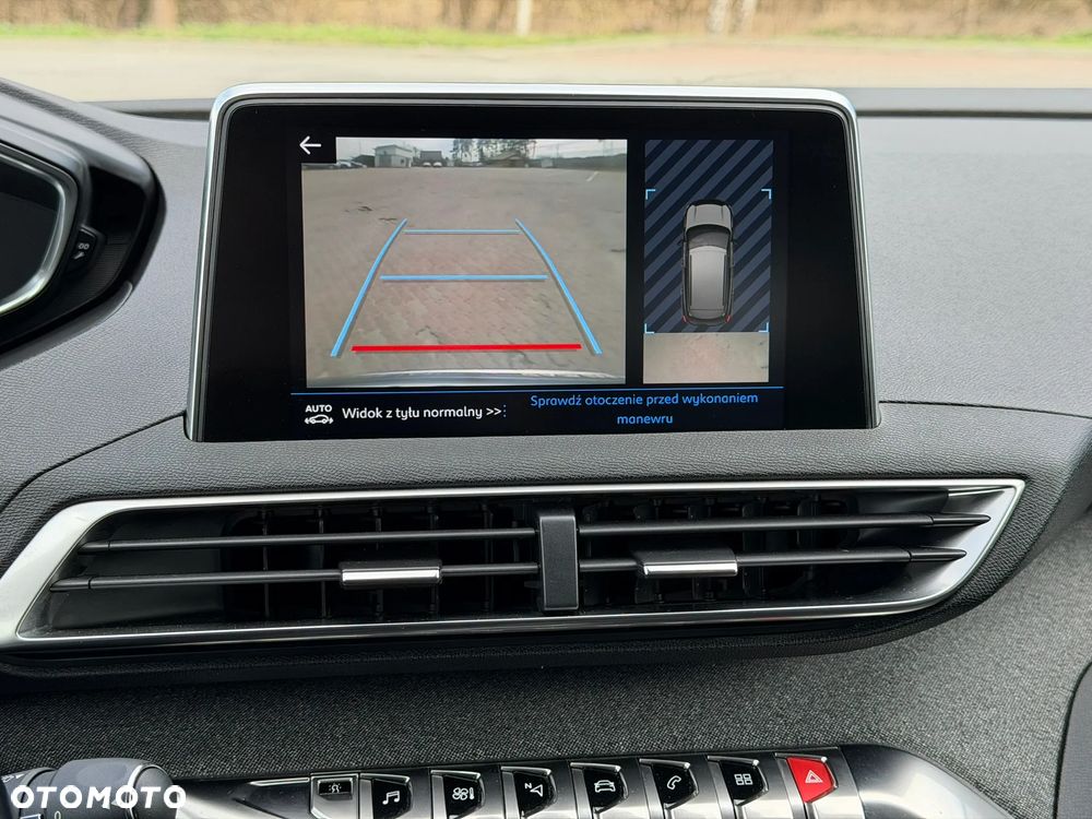 Peugeot 3008 1.6 PureTech GPF Allure S&S EAT8 - 28