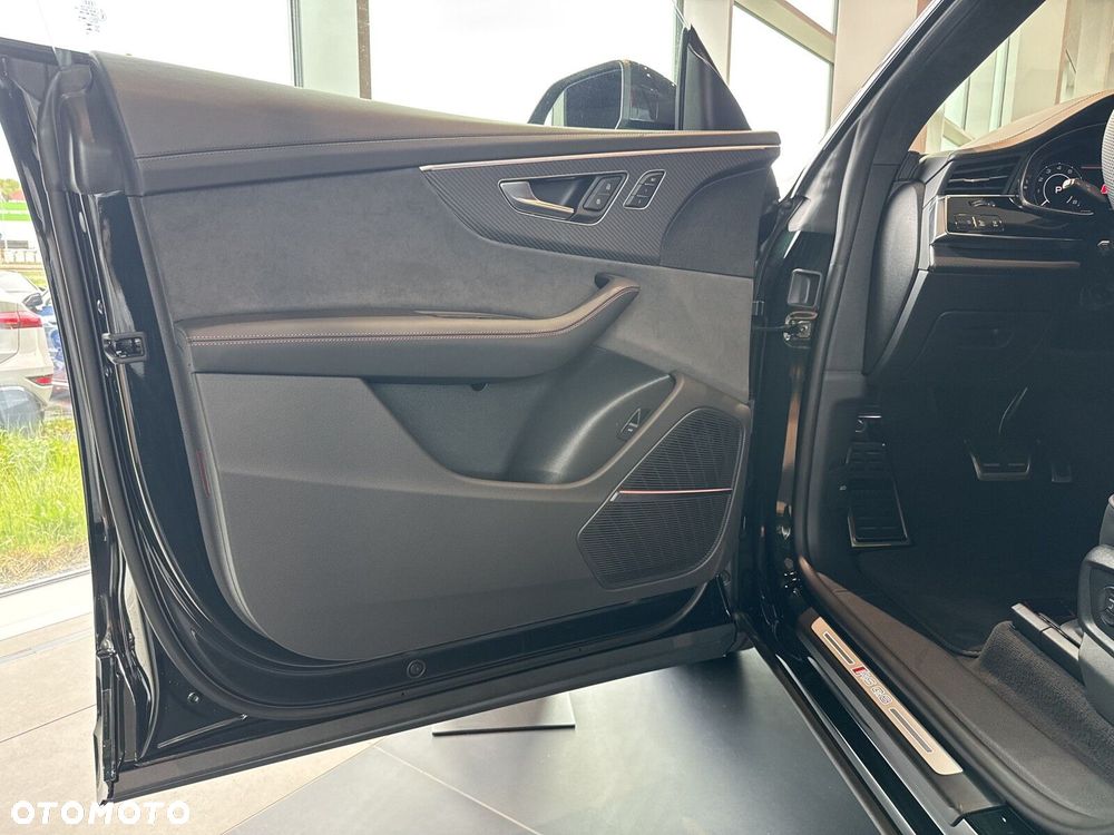 Audi RS Q8 - 11
