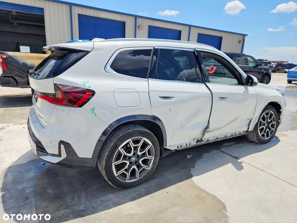 BMW X1 - 4