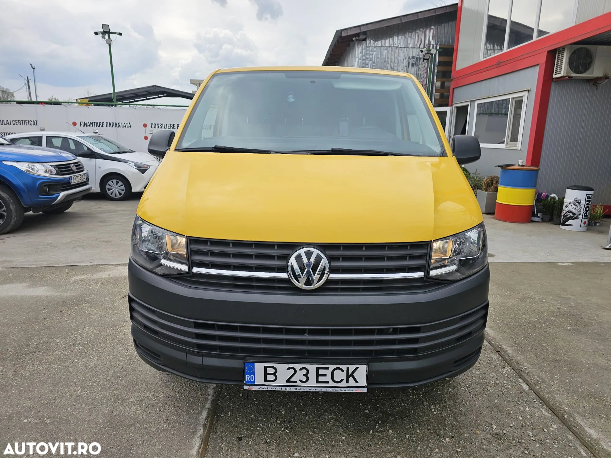 Volkswagen Transporter Kombi T6 2.0 TDI 75 kW KR - 2