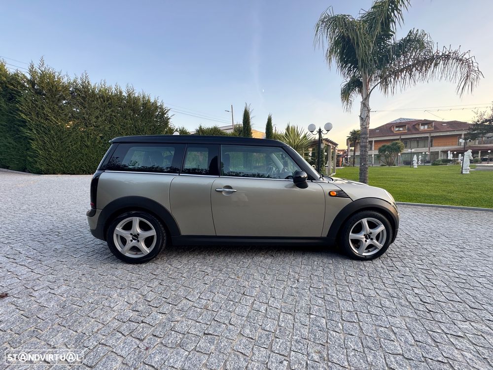 MINI Clubman Cooper D - 13