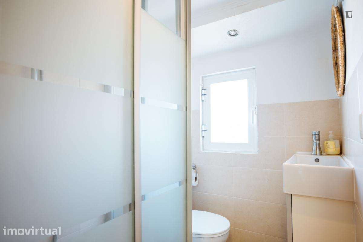 Quarto - localizado em Bairro Alto Lisbon - Grande imagem: 2/37