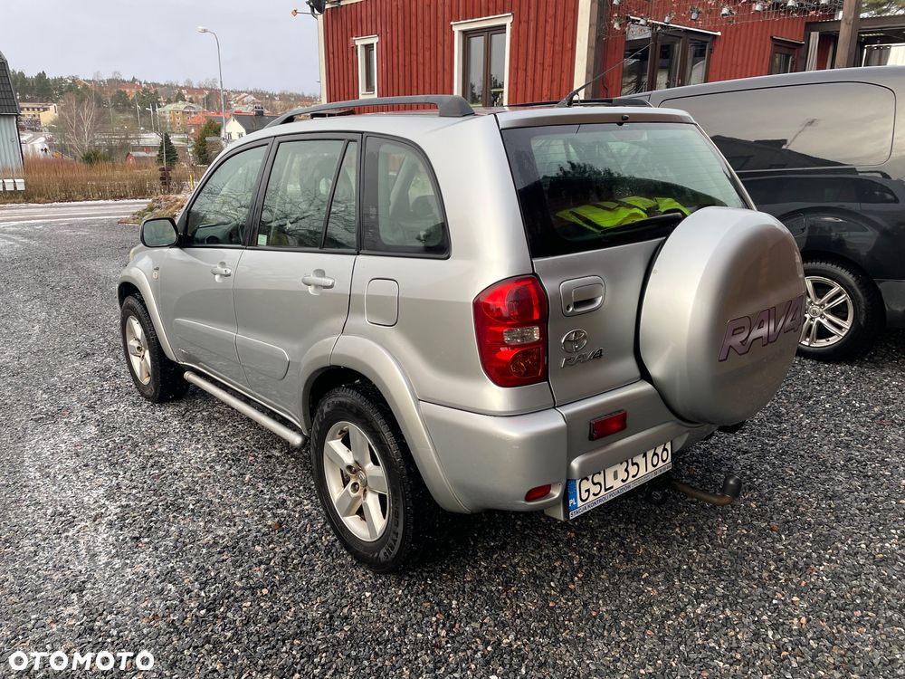 Toyota RAV4 2.0 VVT-i 4x4 - 2