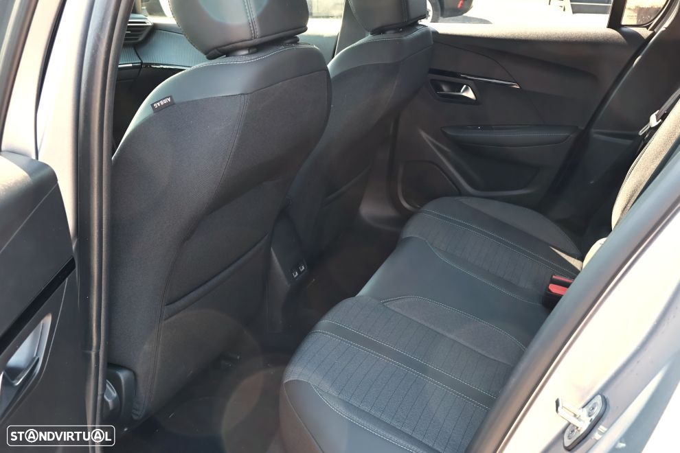 Peugeot 208 1.2 PureTech Allure - 27