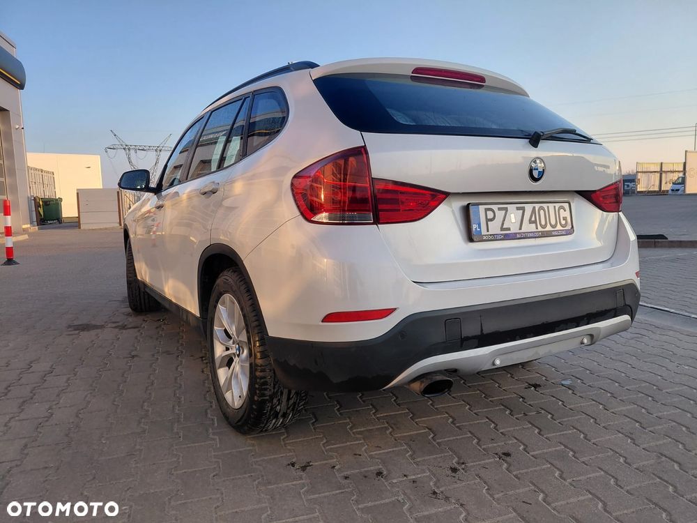 BMW X1 xDrive18d - 14