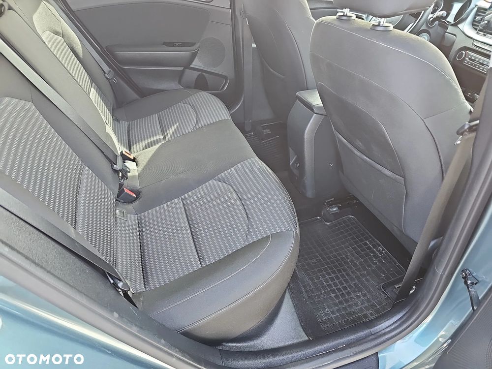 Kia Ceed 1.5 T-GDI M DCT - 22
