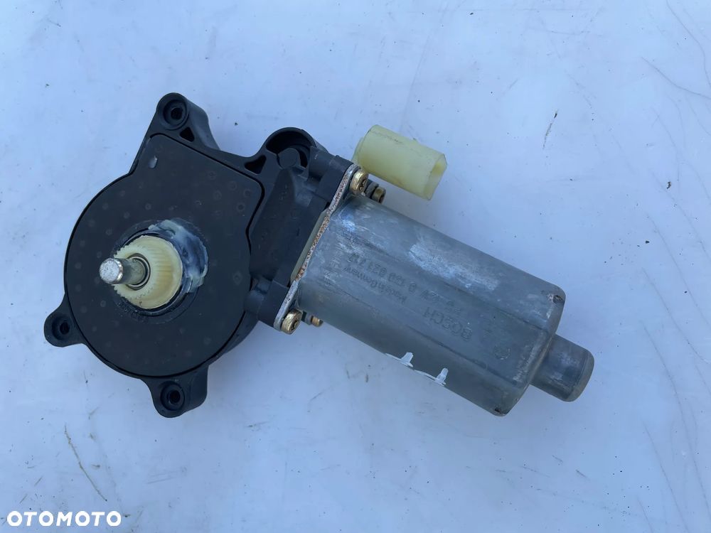 SILNICZEK SZYBY LEWY PRZÓD BMW E46 576283620640 - 3