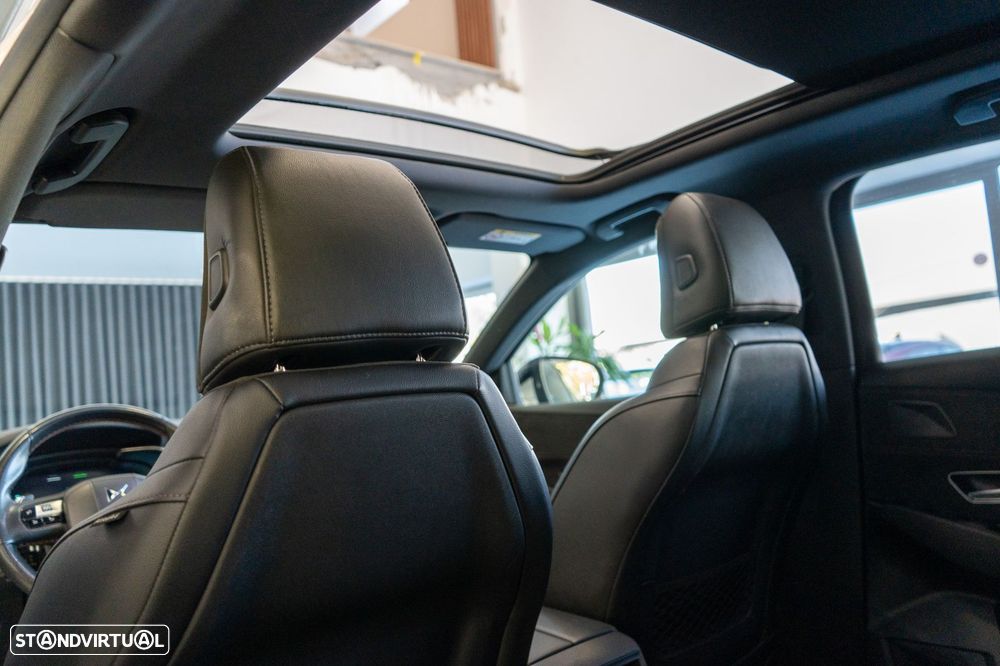 DS DS7 Crossback E-Tense Performance Line EAT8 - 12