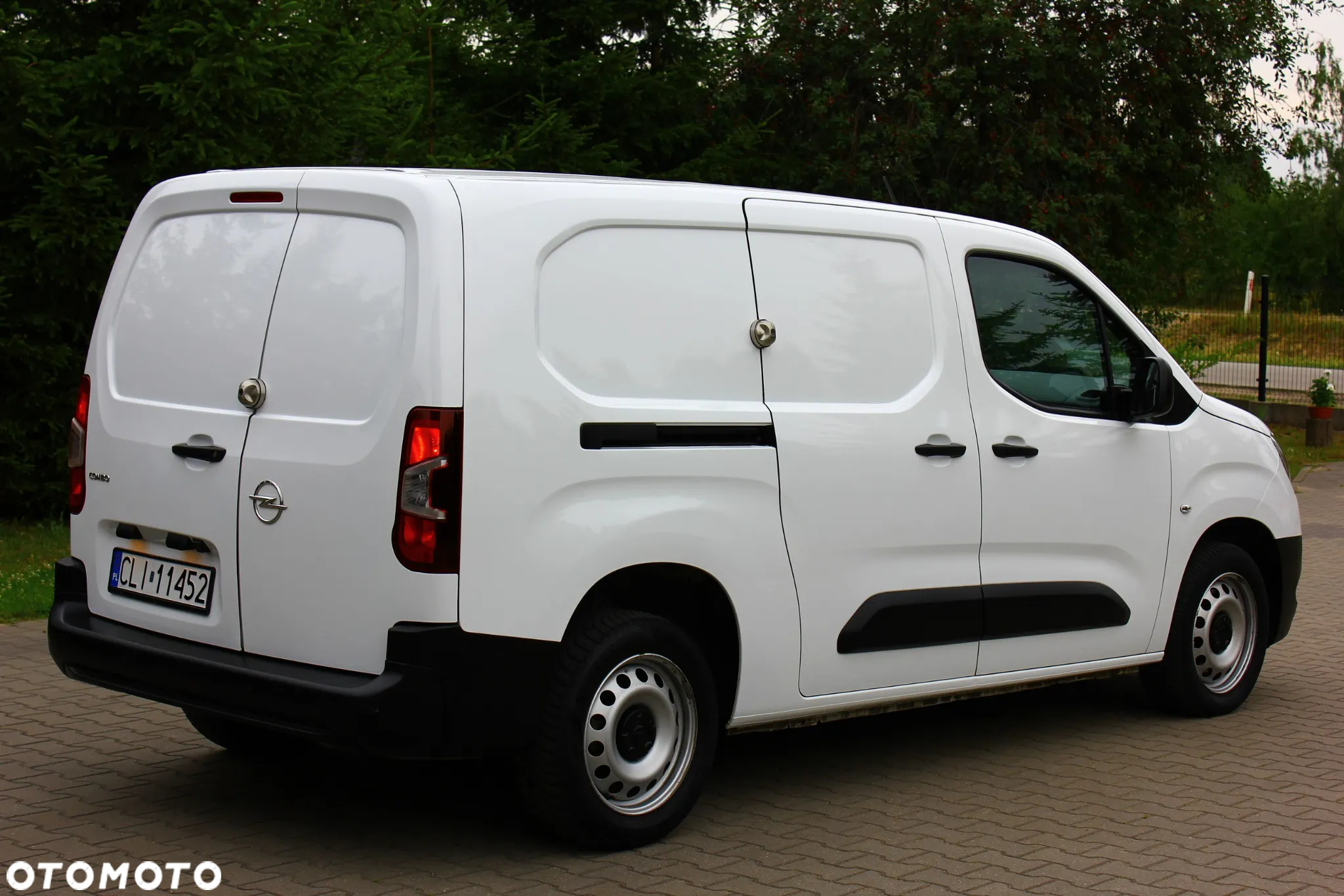 Opel Combo 1.5 CDTI 102KM LONG L2 3 OSOBOWY  NAVIGACJA KAMERA COFANIA CLIMATRONIC DWUSTREFOWY - 20