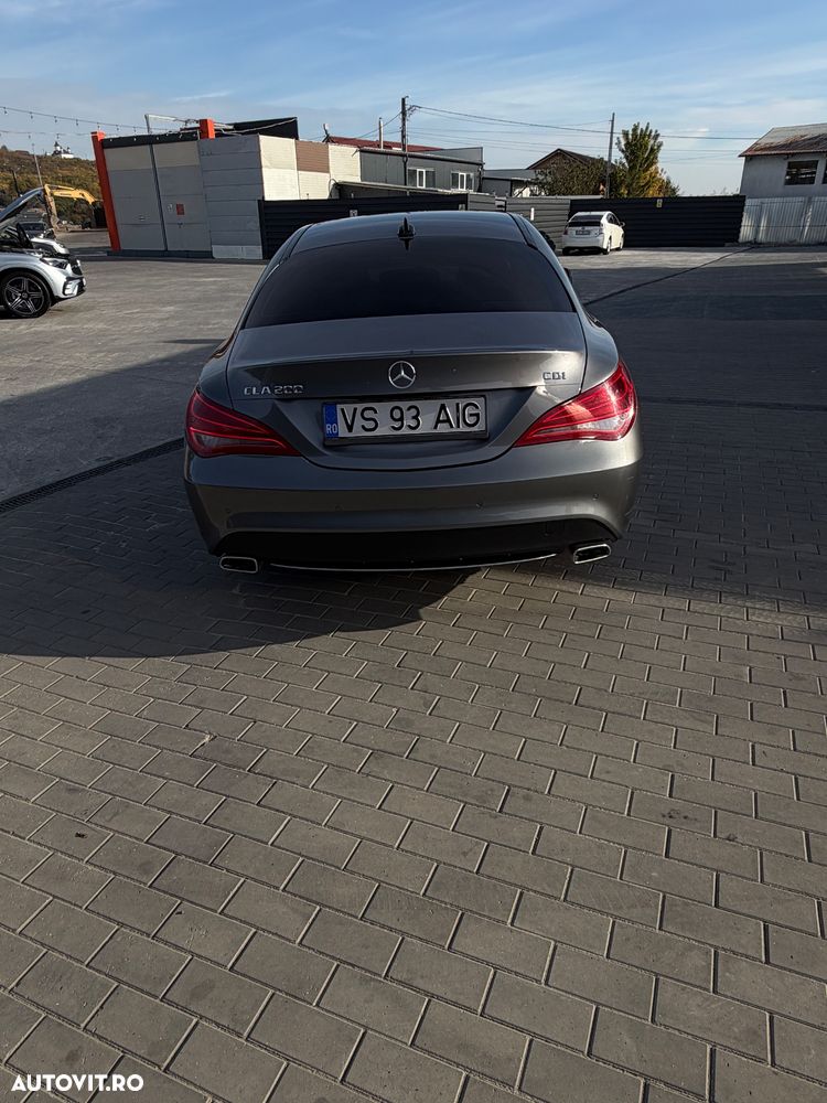 Mercedes-Benz CLA 200 - 6