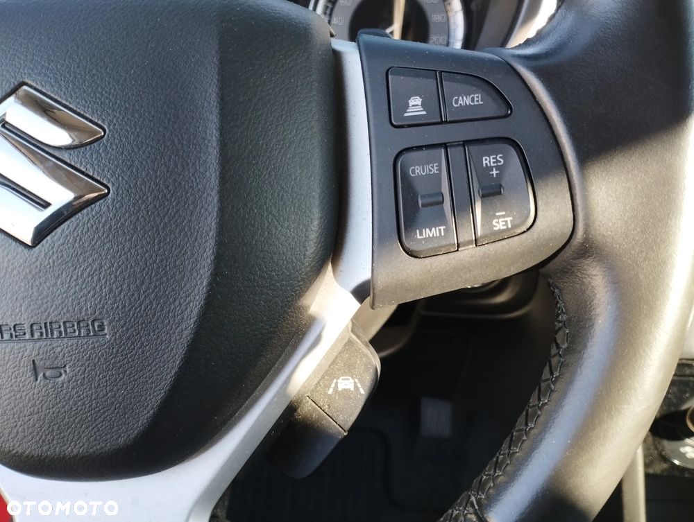 Suzuki Vitara 1.4 Boosterjet SHVS Premium 4WD - 24