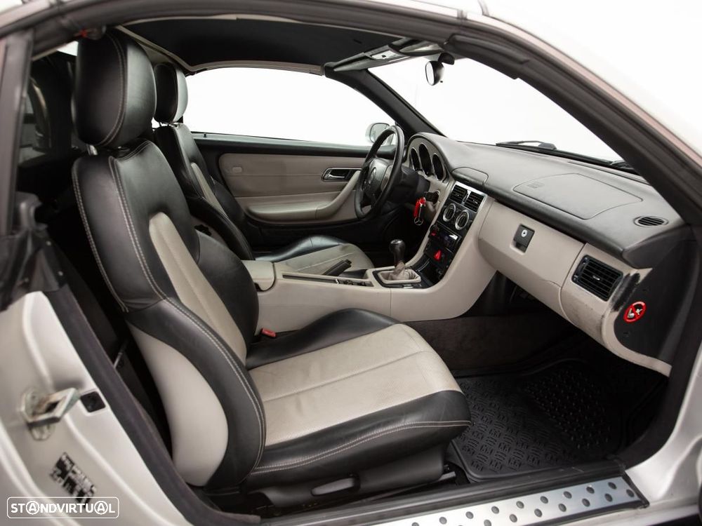 Mercedes-Benz SLK 200 - 9
