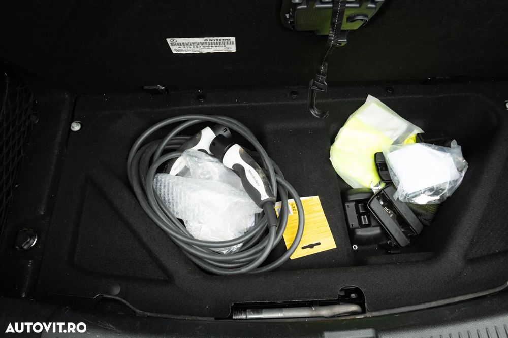 Mercedes-Benz E 300 de 9G-TRONIC - 8