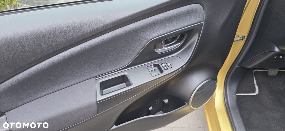 Toyota Yaris 1.5 20th Anniversary - 13