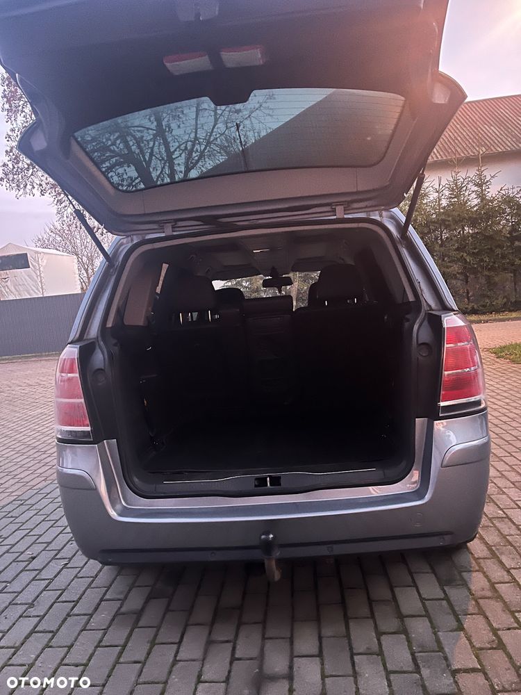 Opel Zafira 1.9 CDTI Cosmo ActiveSelect - 8