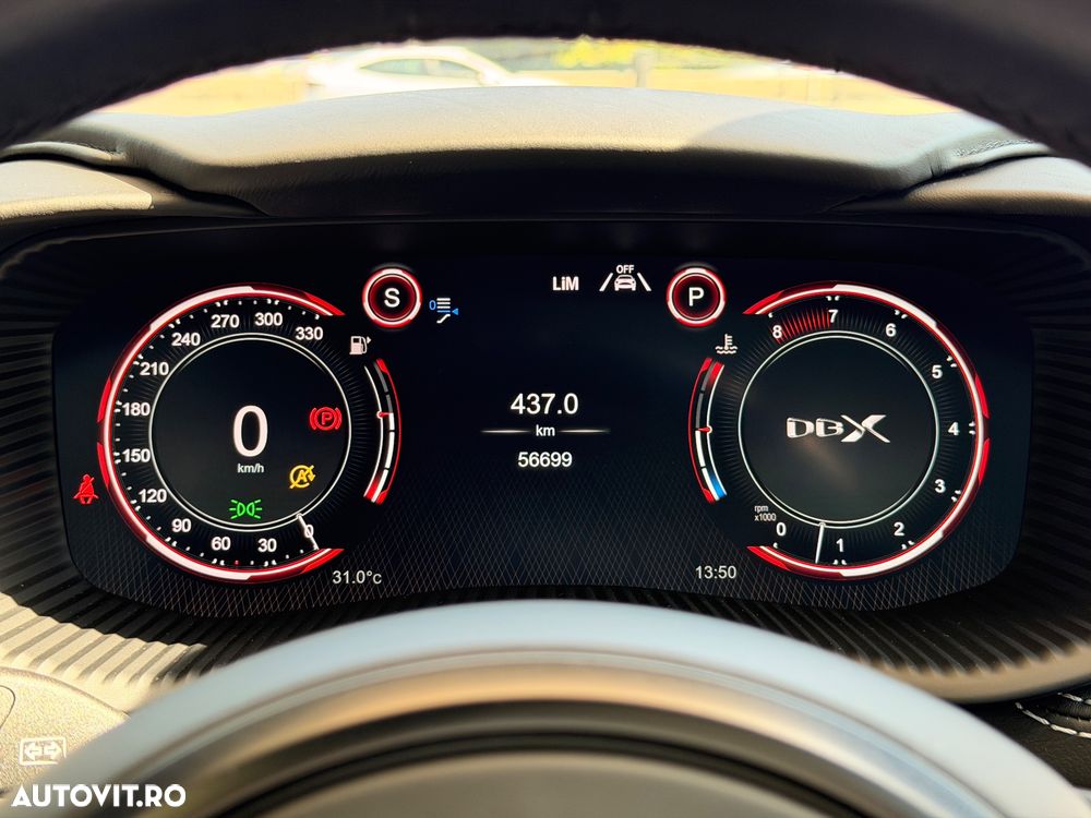 Aston Martin DBX - 16