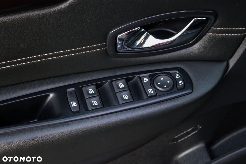 Renault Grand Scenic ENERGY TCe 115 Bose Edition - 34