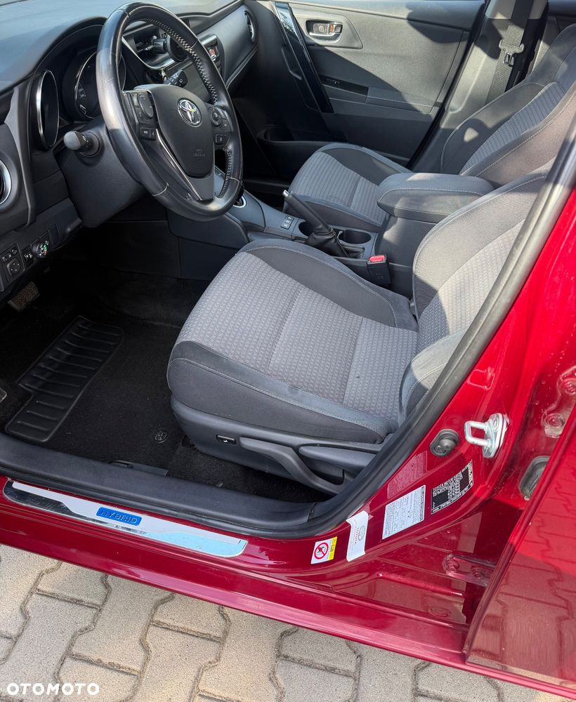 Toyota Auris - 12