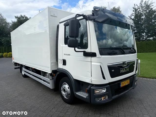 MAN Tgl 12.220 Kontener 6M Euro 6/ Ładowność 6Ton /Super Stan