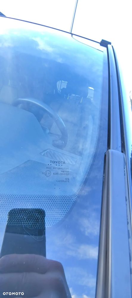 Toyota RAV4 2.5 Hybrid Black Edition by JBL 4x4 - 19