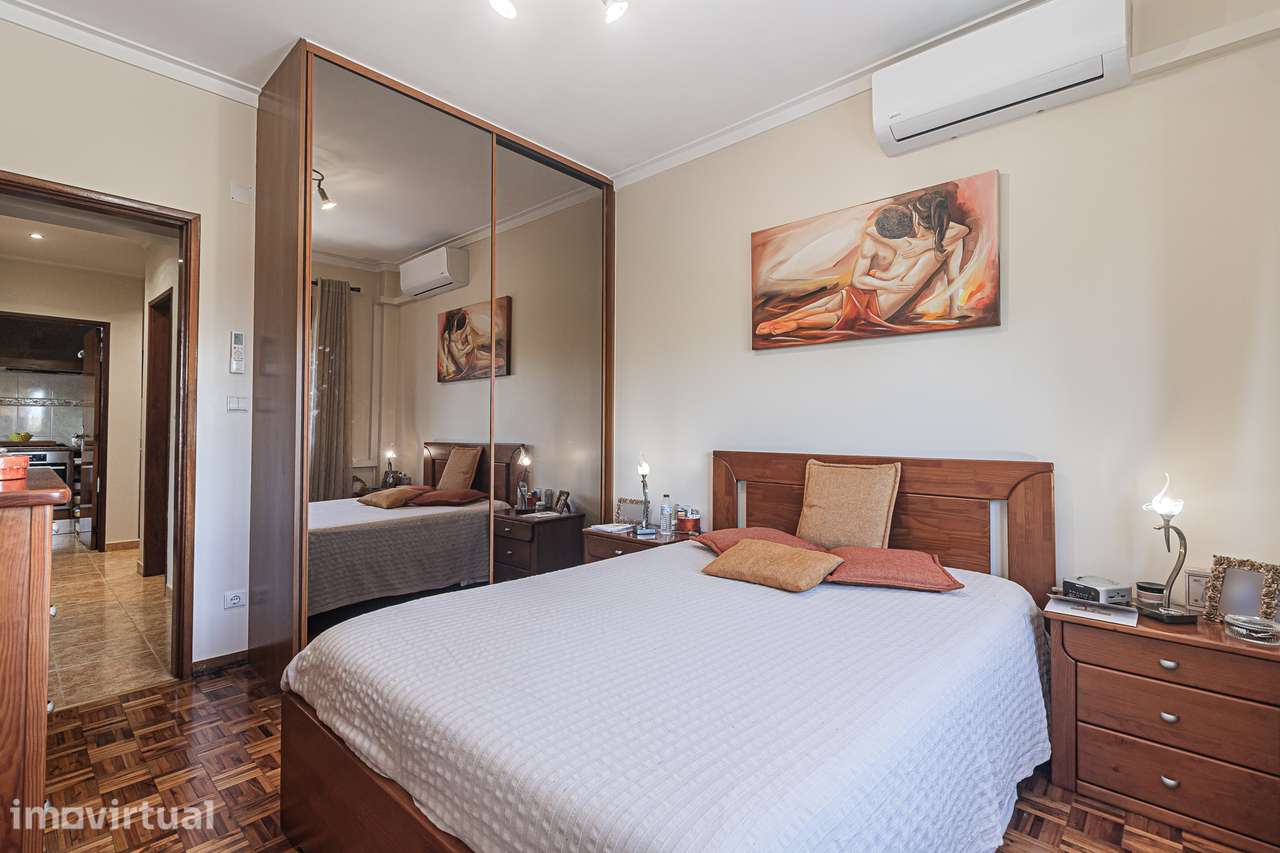 Apartamento T2 na Amora, Cruz de Pau. - Grande imagem: 5/30