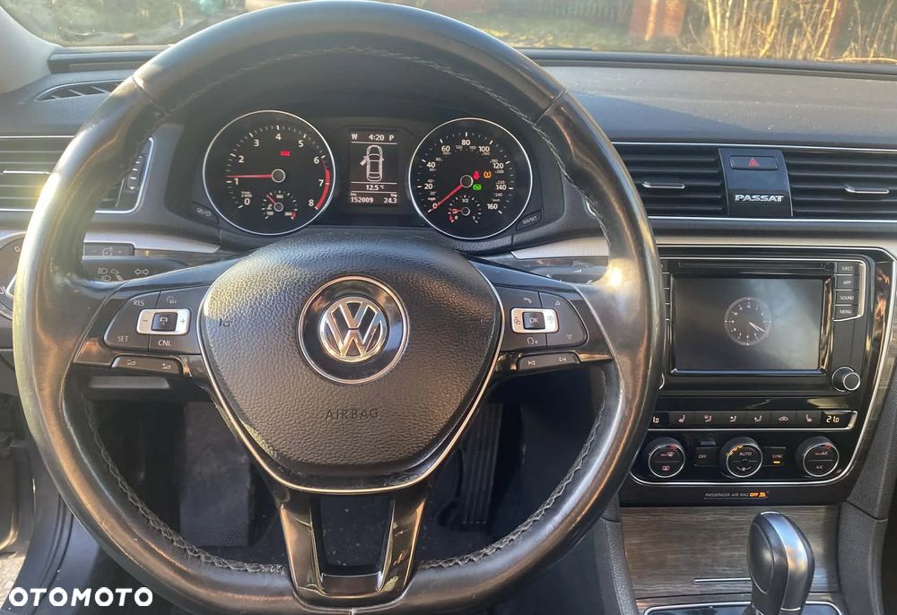 Volkswagen Passat - 19