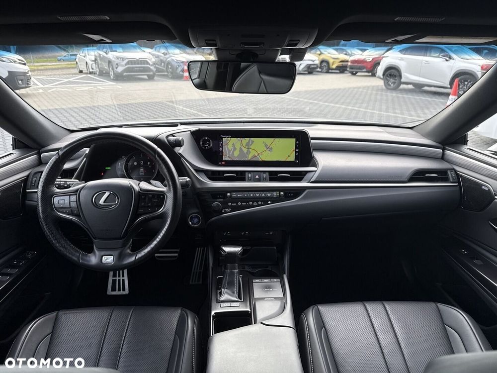 Lexus ES 300h F Sport Edition - 19