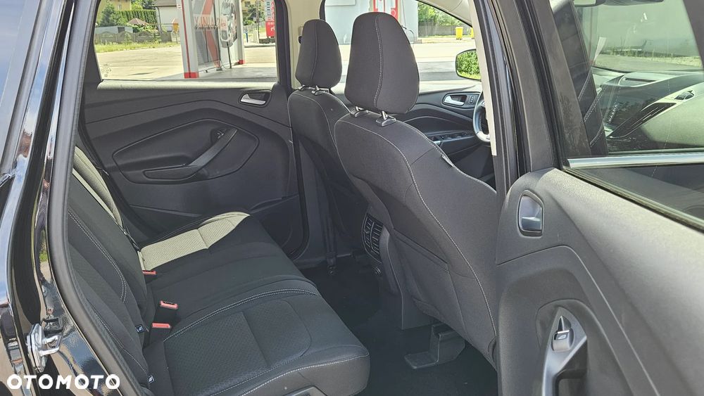 Ford Kuga 1.5 EcoBoost 2x4 Cool & Connect - 32