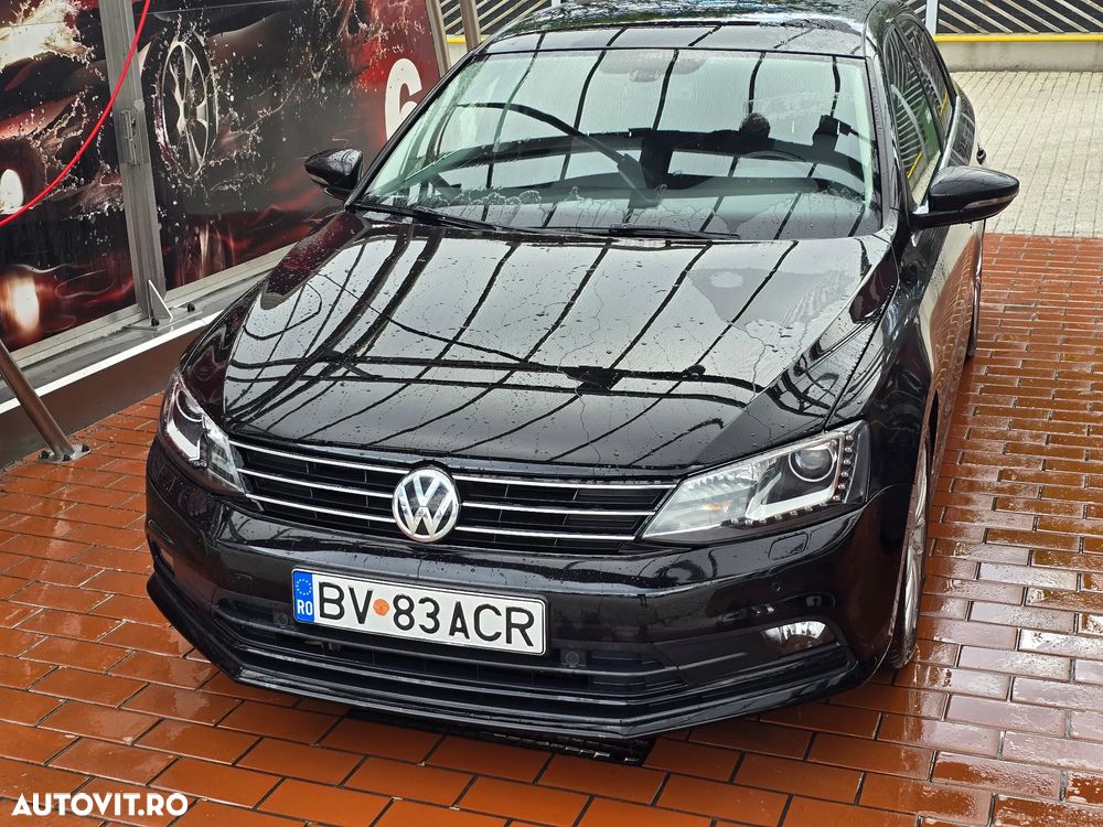Volkswagen Jetta 2.0 TDI DSG Comfortline - 7