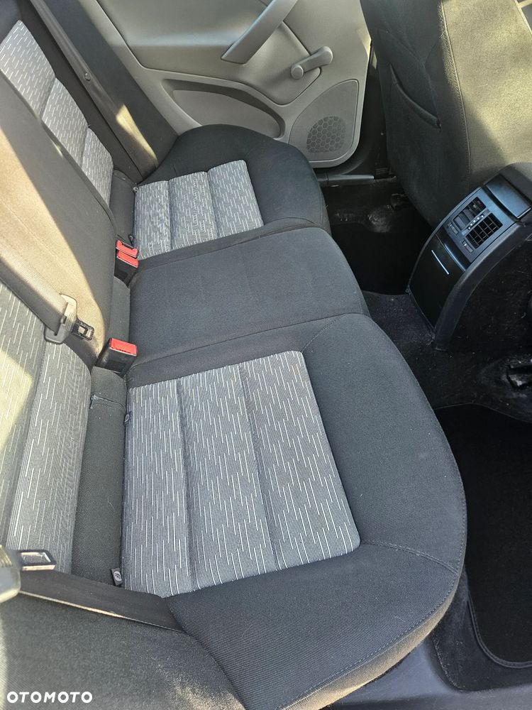 Skoda Octavia 1.6 Ambition - 5