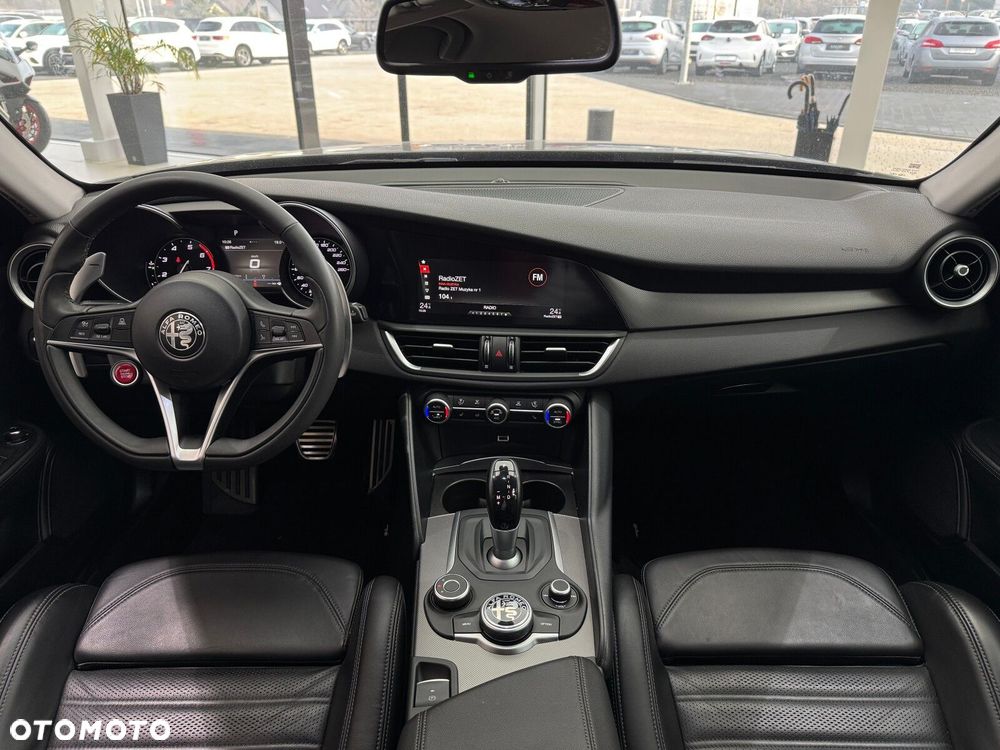 Alfa Romeo Giulia 2.0 Turbo Veloce Q4 - 14