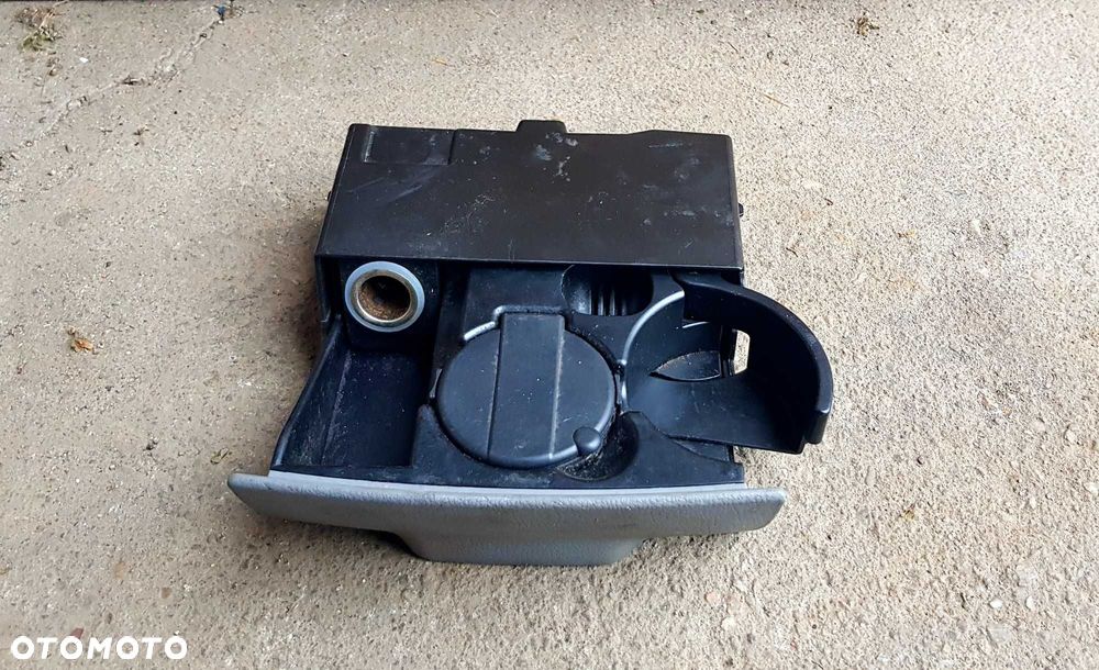 MERCEDES-BENZ SPRINTER W906 Cup holder Uchwyt na Kubek Popielniczka - 1
