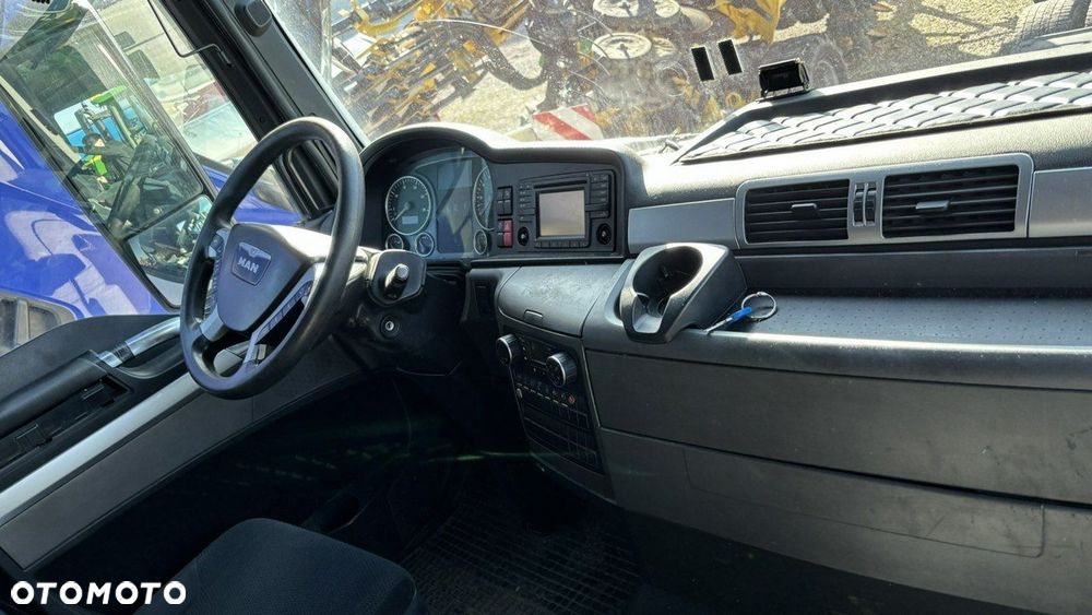 MAN TGX - 8