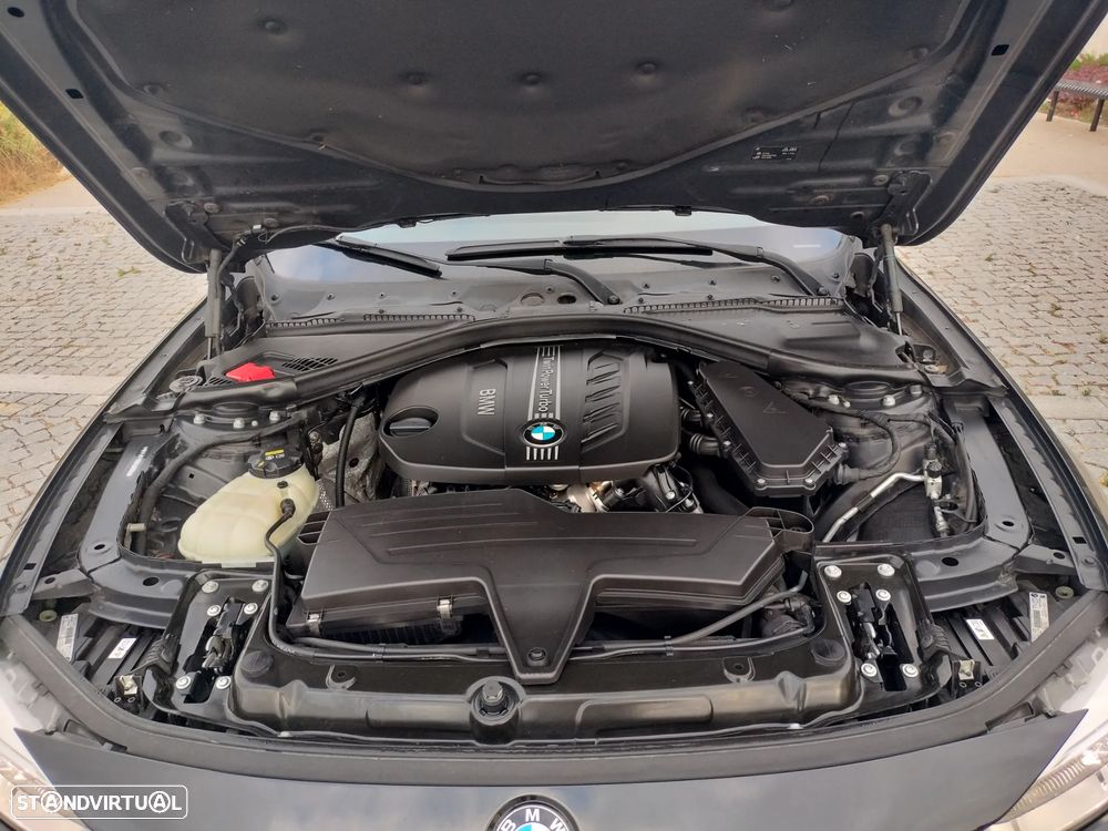 BMW 318 d Touring Auto Pack M - 12