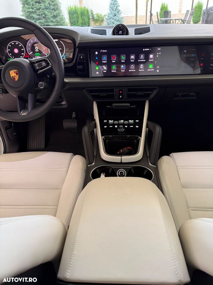 Porsche Cayenne Coupe - 7