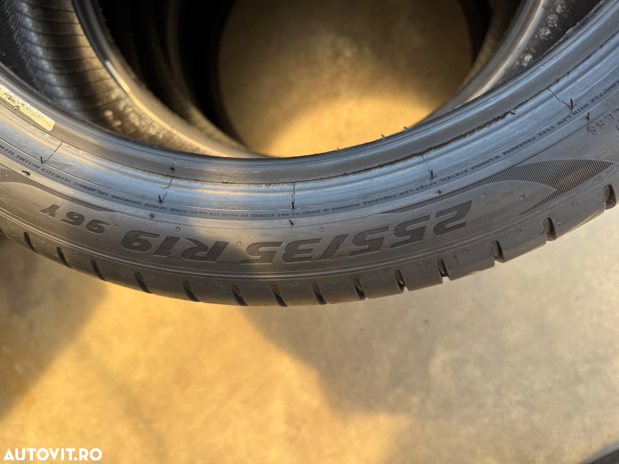 Vând set anvelope 225/40/19-255/35/19 Pirelli de vară cu runflat aproape noi - 10