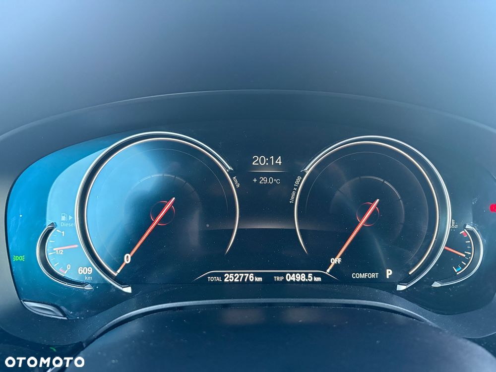 BMW Seria 5 520d Luxury Line - 10