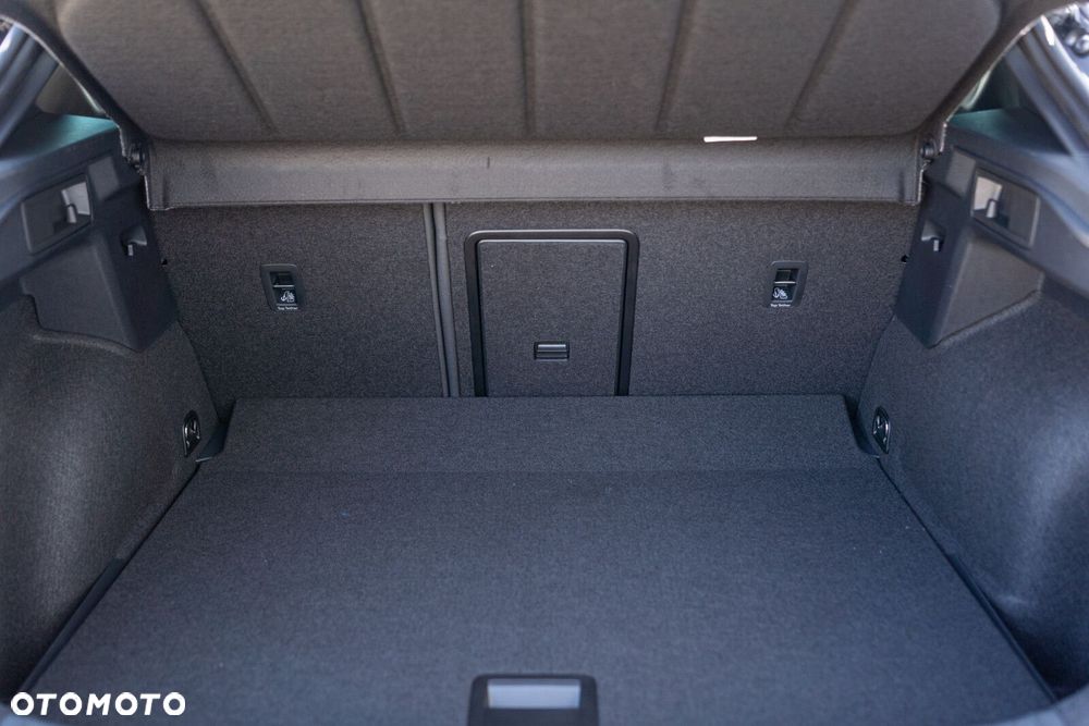 Cupra Formentor 1.5 eTSI mHEV DSG - 17