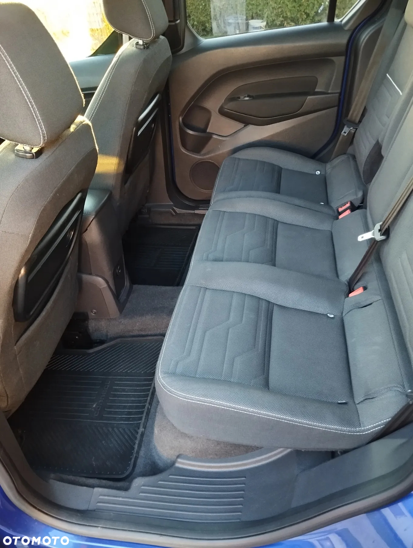 Ford Tourneo Connect 1.6 TDCi Titanium - 7